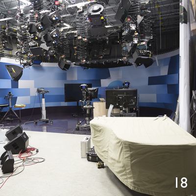 NRK sitt studio på Lillehammer. Her produseres bl.a. Innlandsscenen, Østnytt og valgsendinger.